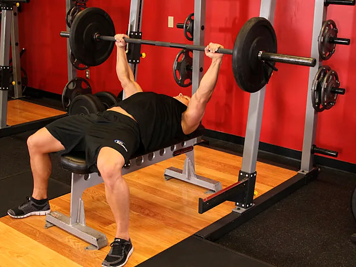 Barbell Bench Press: starting position